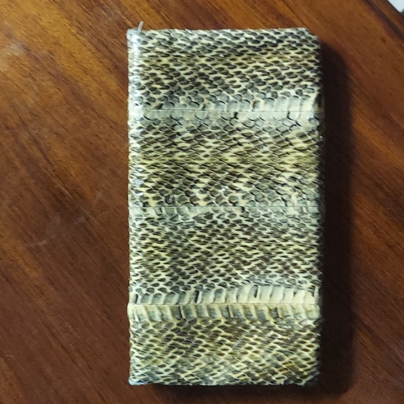 Saks Fifth Avenue wallet pouch - Picture 2 of 6